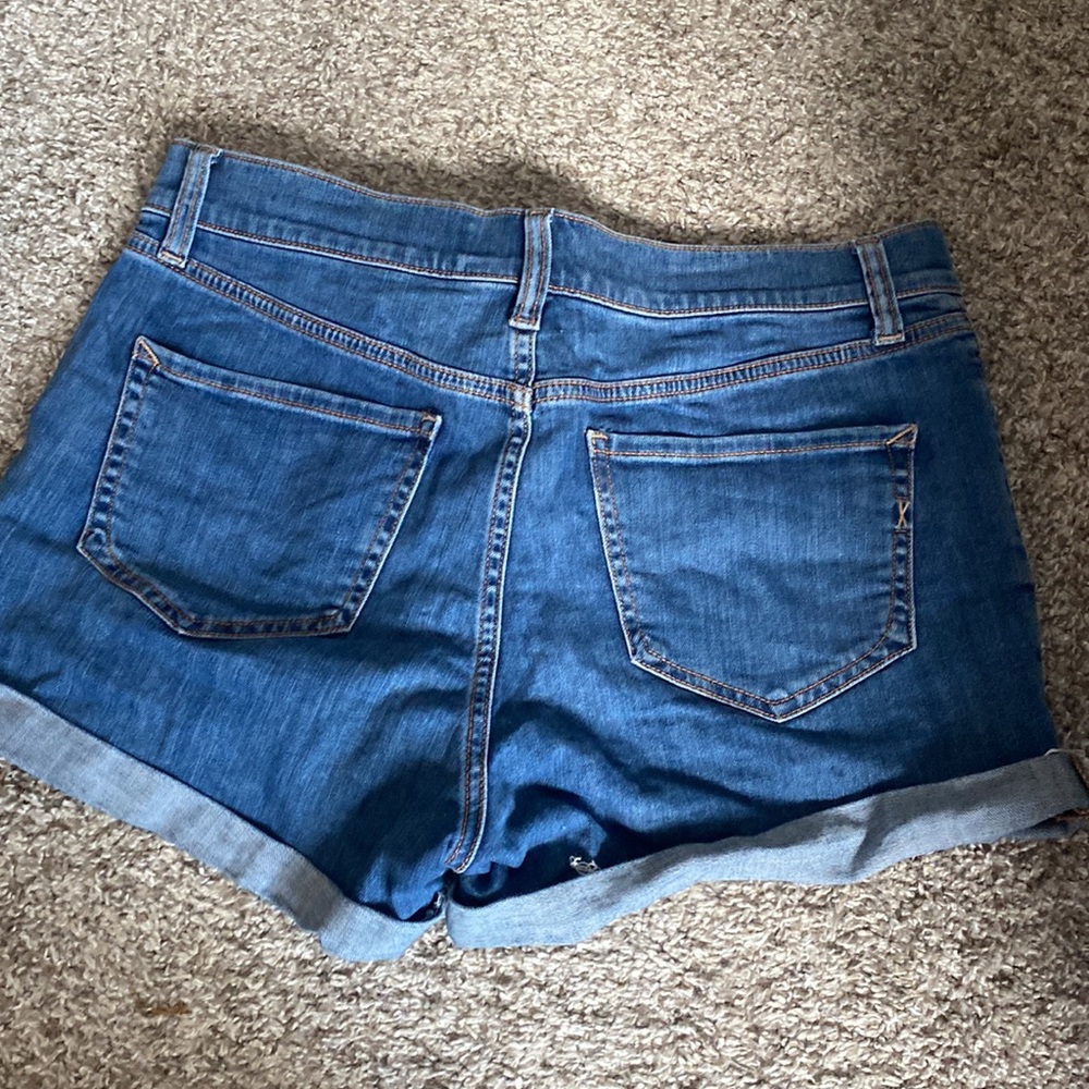 Express Jean Shorts - Picture 2 of 4